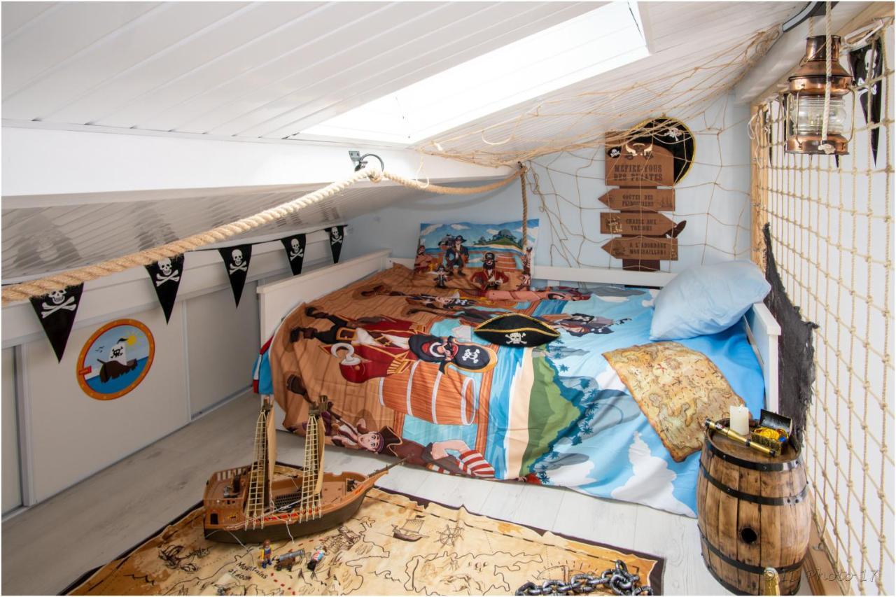 "Le Pirate Beneze"Gite Insolite,Situation Ideale,Accueil Attentionne Trizay Exterior photo